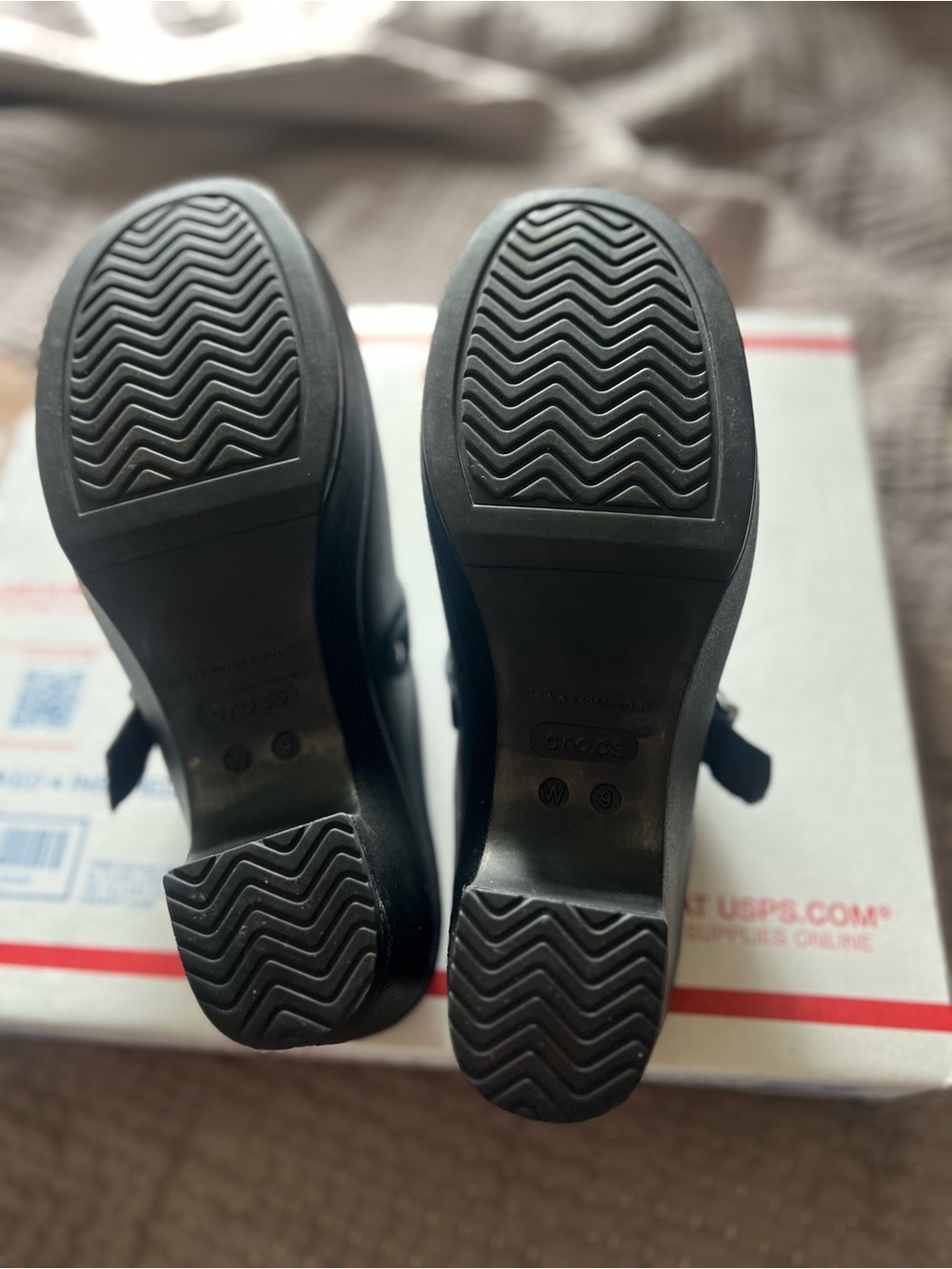 Crocs Sarah Clog Heel Dual Mules Size 9  Black Suede Leather Strap - Picture 7 of 9